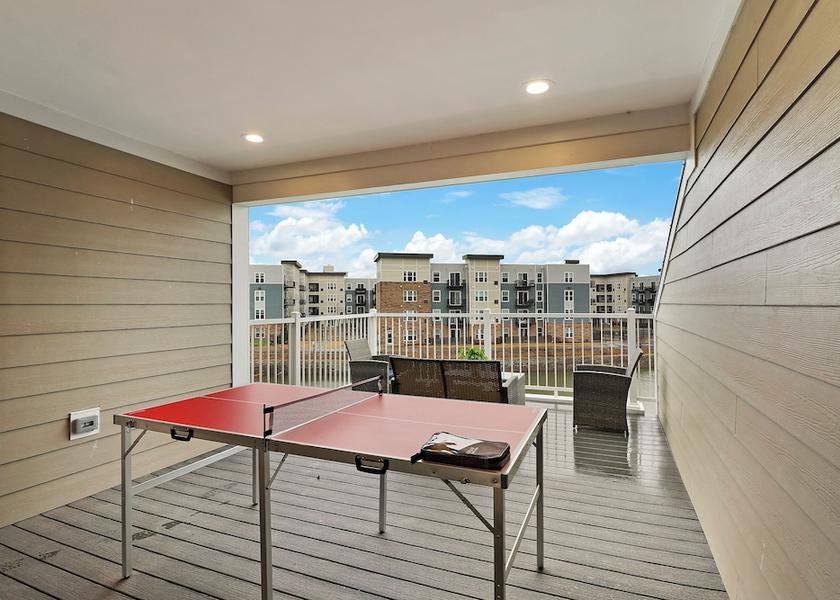 Illinois Warrenville Terrace