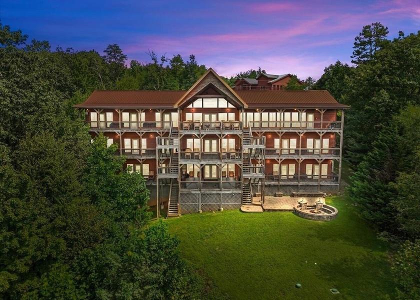 Tennessee Gatlinburg Exterior Detail