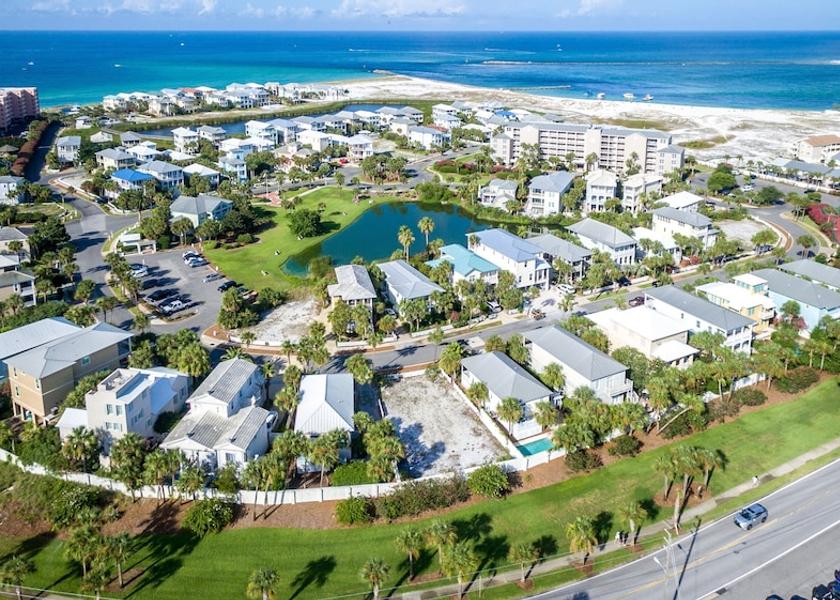 Florida Destin Exterior Detail