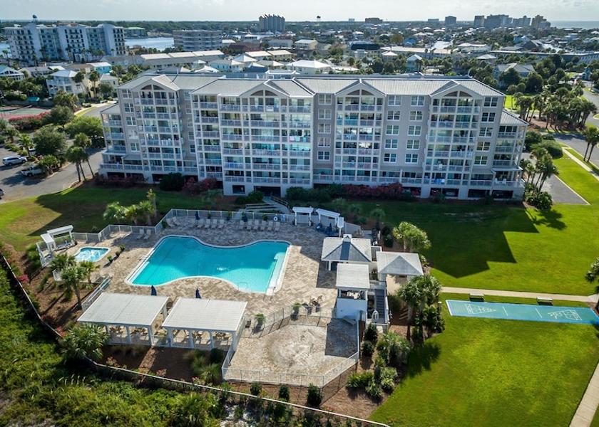 Florida Destin Exterior Detail