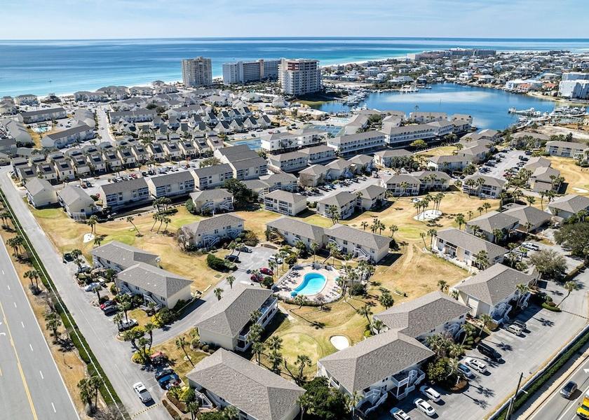 Florida Destin Exterior Detail