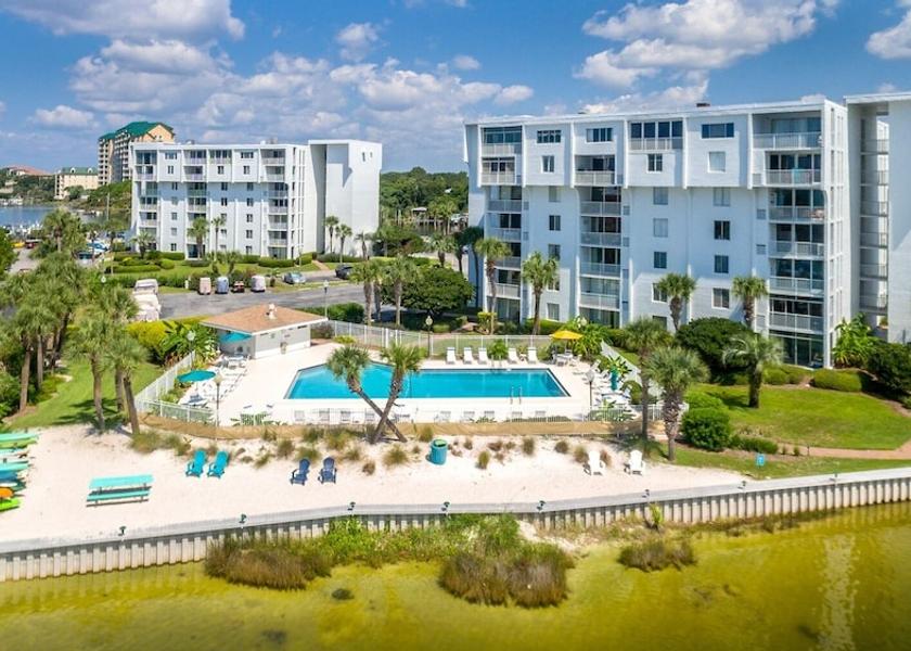 Florida Destin Exterior Detail