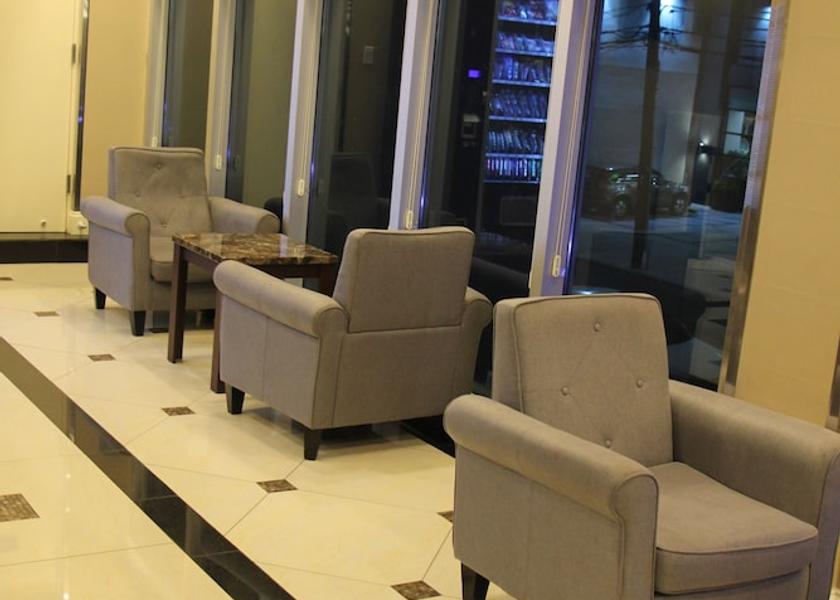 New York Long Island City Lobby sitting area