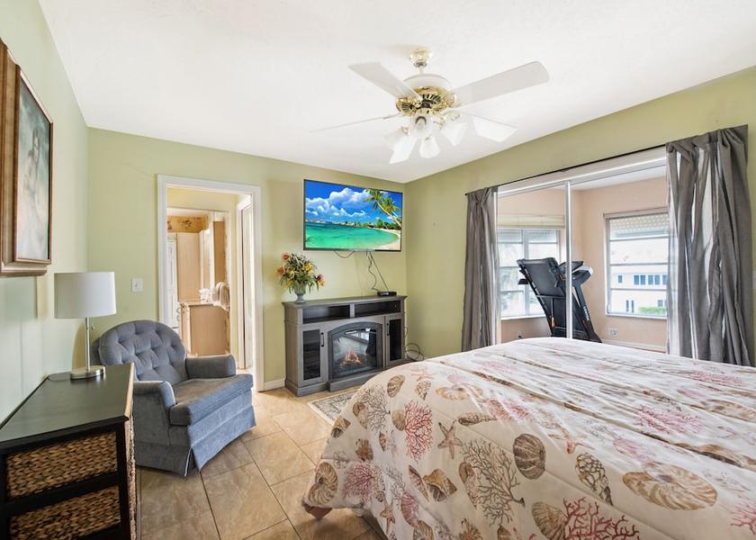 Florida Holmes Beach Room