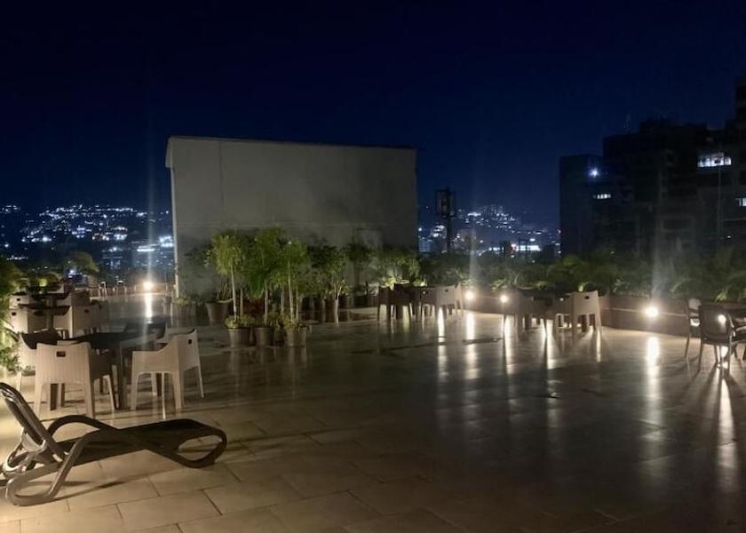 Miranda Chacao Rooftop terrace