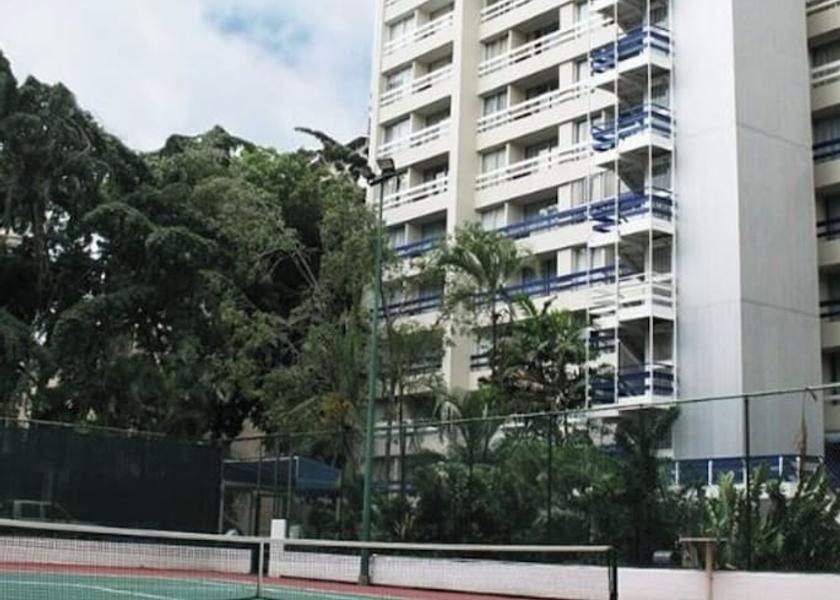 Miranda Chacao Exterior Detail