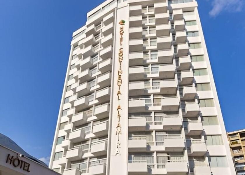 Miranda Chacao Facade
