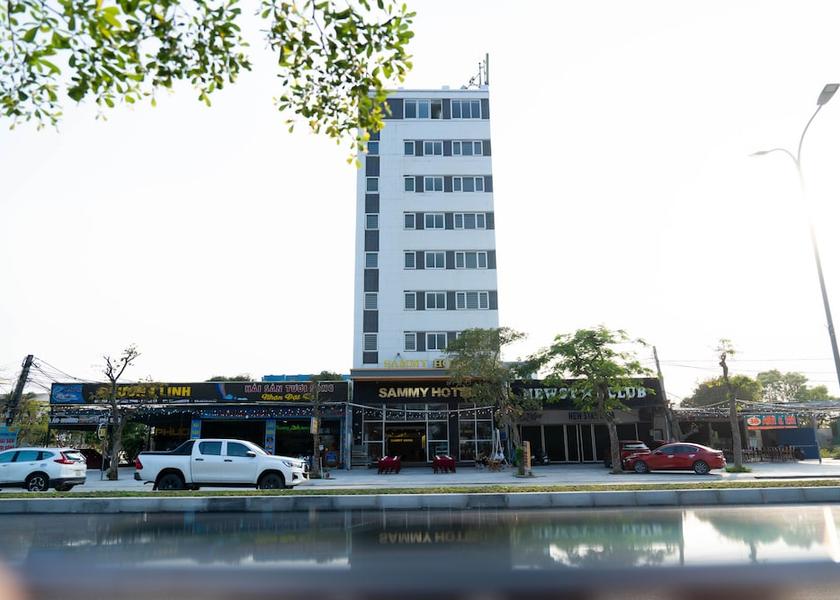 Nghe An Vinh Exterior Detail