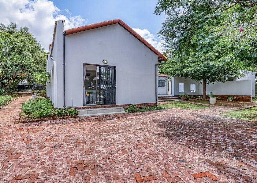 Gauteng Centurion Exterior Detail