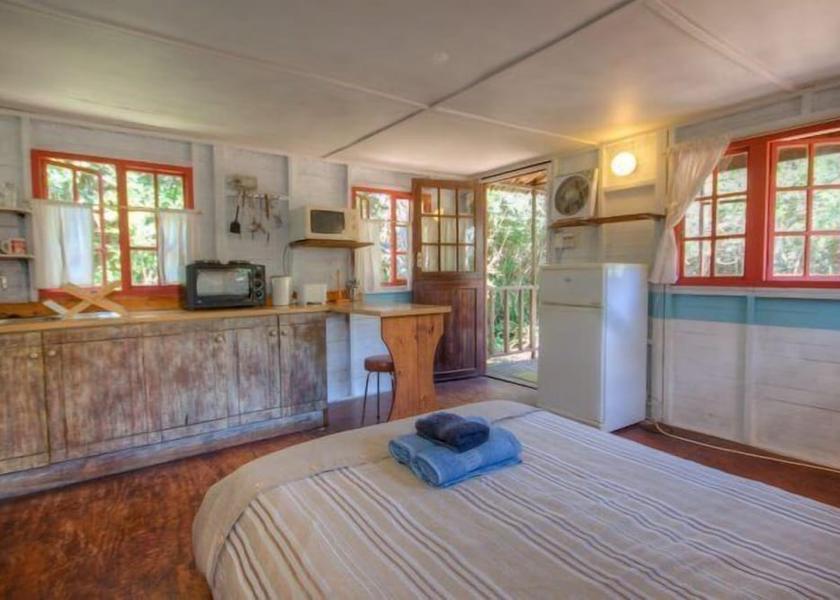 Eastern Cape Kenton on Sea Room