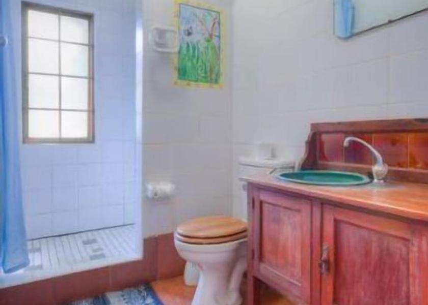 Eastern Cape Kenton on Sea Bathroom