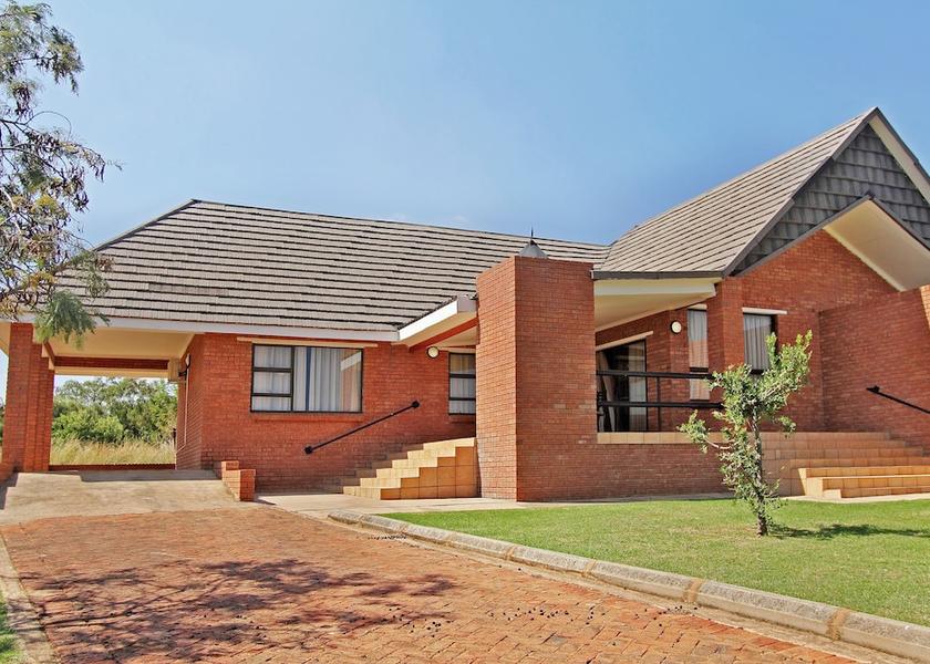 Gauteng Roodeplaat Parking