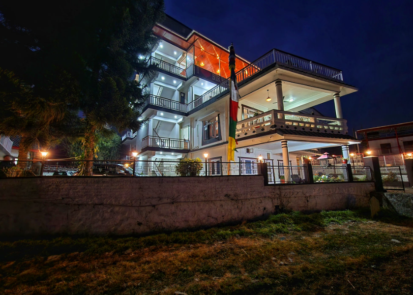 Himachal Pradesh Bir Hotel Exterior
