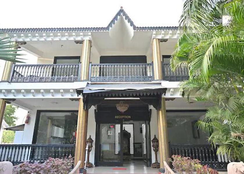 Gujarat Bhuj Hotel Exterior
