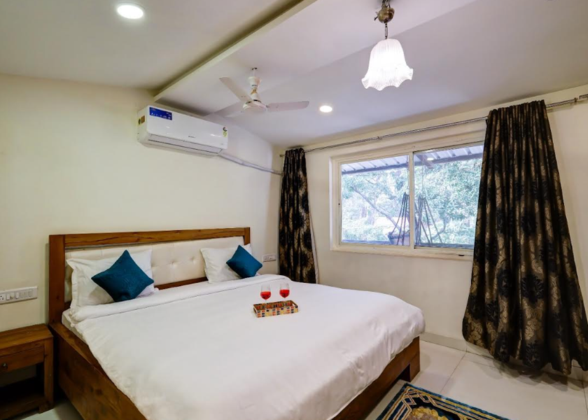 Maharashtra Panchgani deluxe room