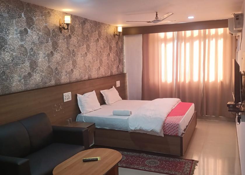 Bihar Patna CLUB ROOM
