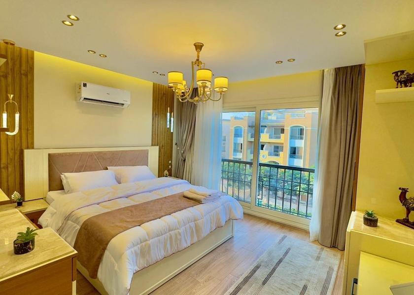 Giza Governorate Cairo Three-Bedroom Apartment with Balcony