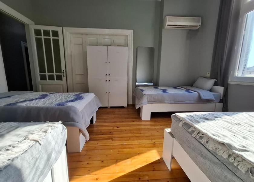 Giza Governorate Cairo Bed in 4-Bed Mixed Dormitory Room