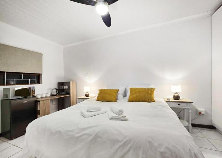 Western Cape George Luxury King Room