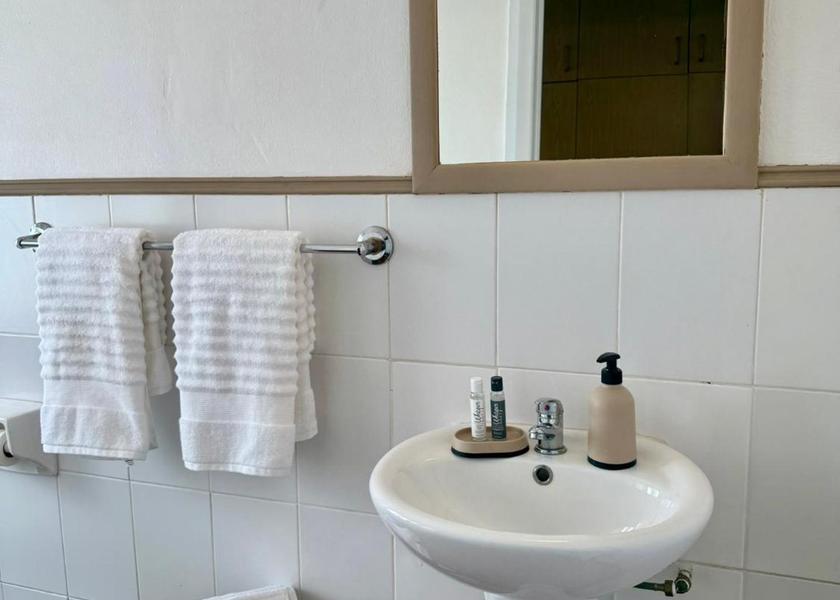 Western Cape Beaufort West Family Room