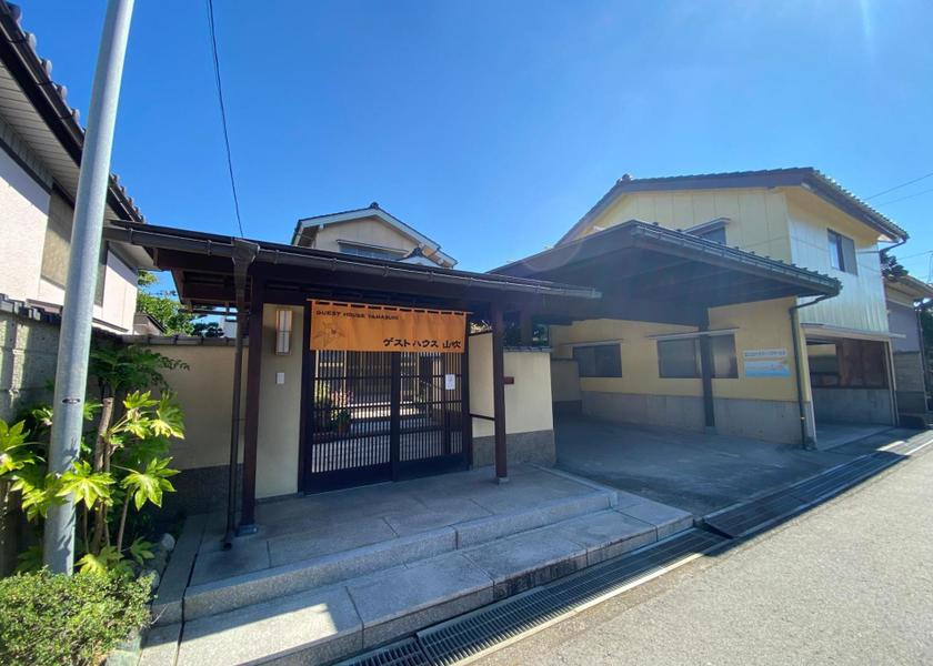 Toyama Toyama exterior view