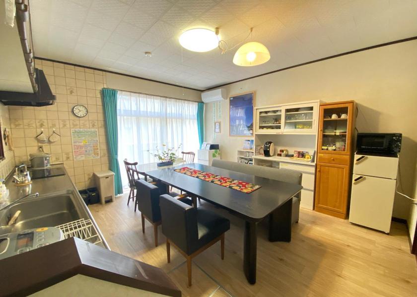 Toyama Toyama Three-Bedroom House