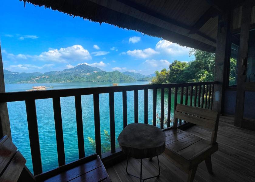 Phu Tho Province Da Bac Deluxe Bungalow