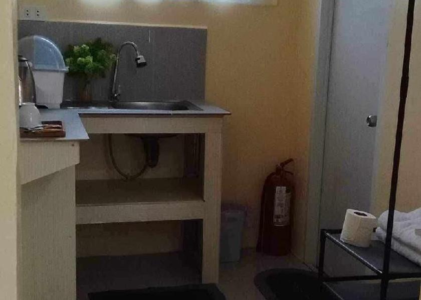 Caraga Butuan Double bed Studio type room - FGC Apartment Butuan