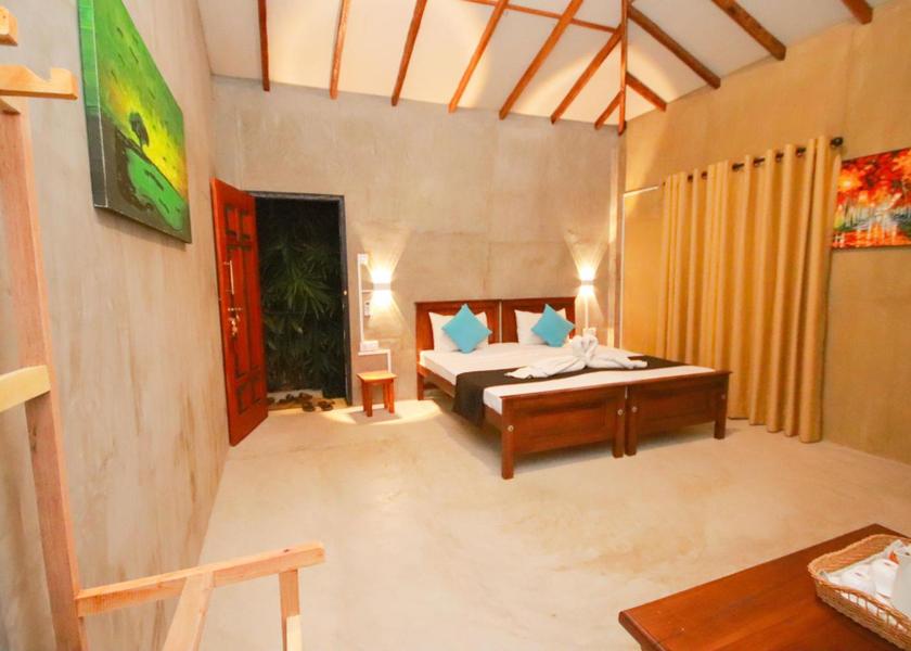 Gampaha District Negombo Deluxe Twin Room with Balcony