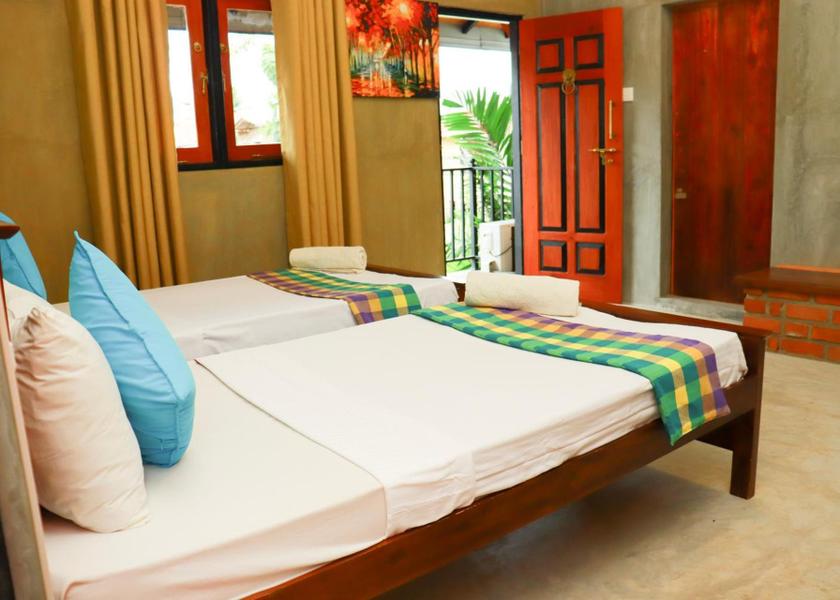 Gampaha District Negombo Deluxe Twin Room with Balcony