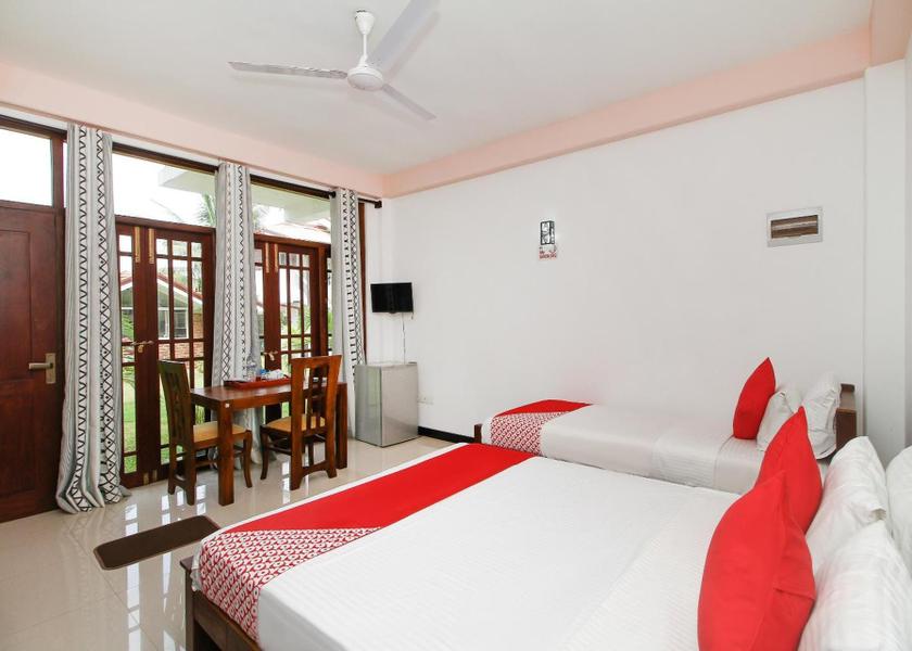 Gampaha District Negombo Standard Triple Room