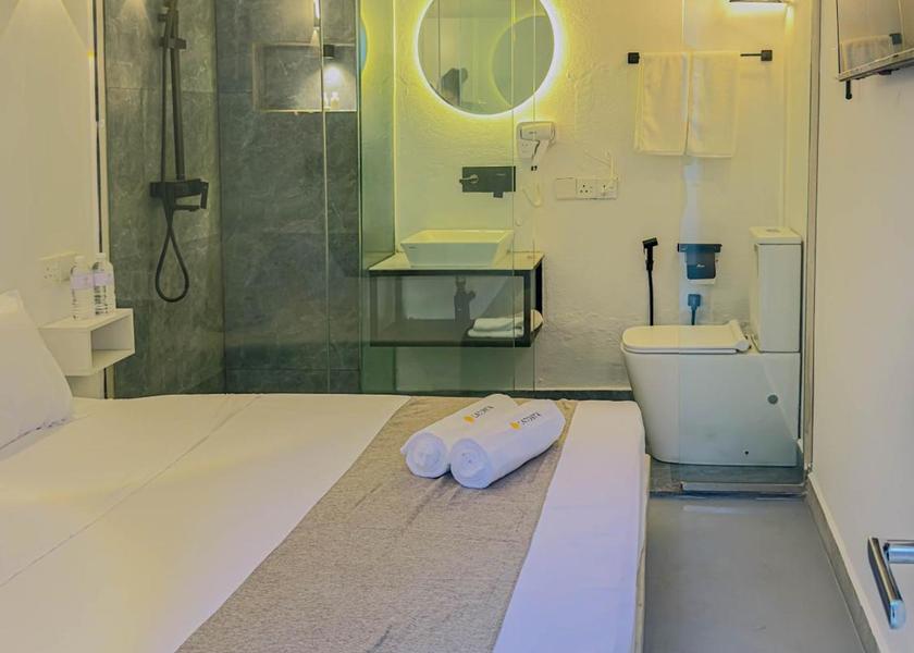 Gampaha District Negombo Double Room with Private Bathroom