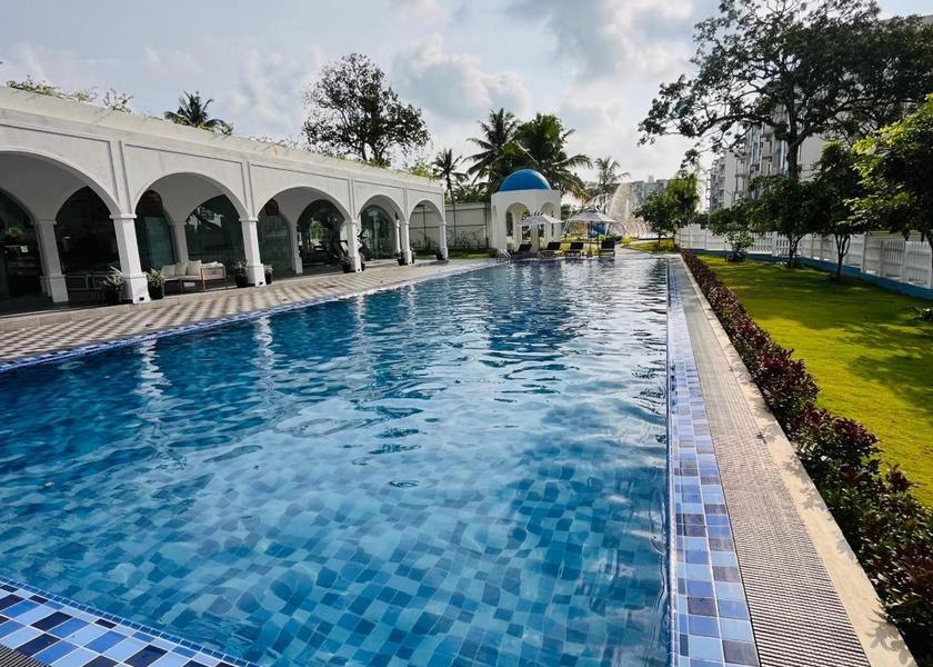 Gampaha District Negombo swimming pool