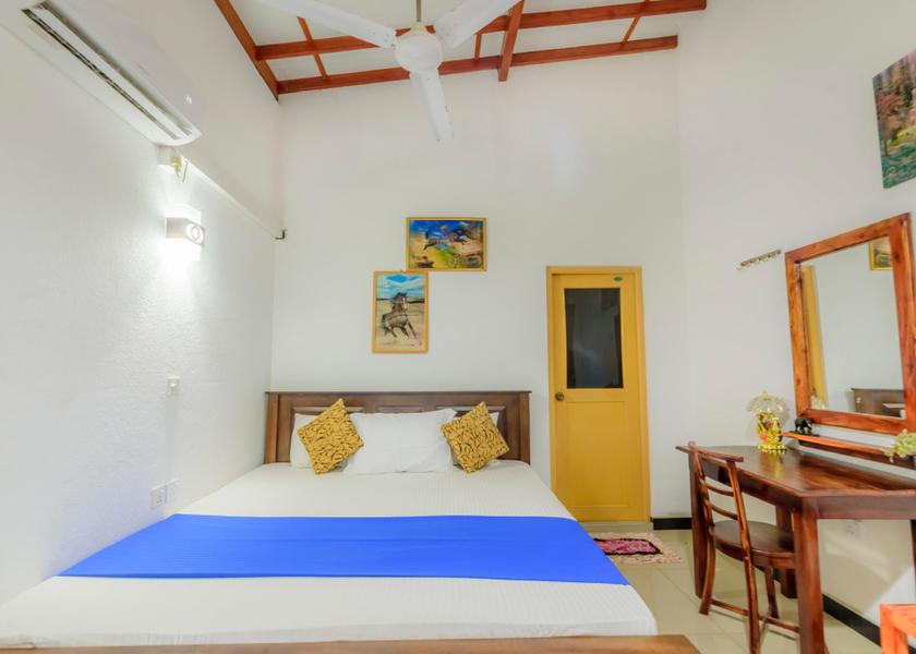 Southern Province Hikkaduwa Delux Double Room with Balcony