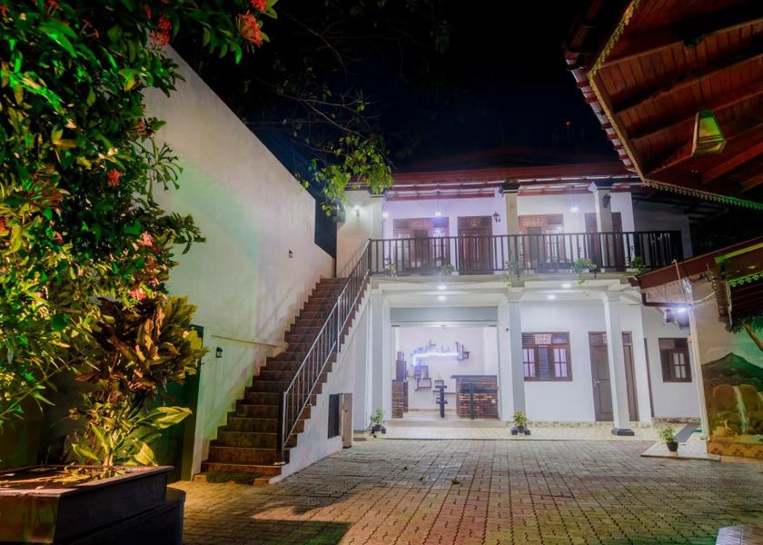 Southern Province Hikkaduwa Deluxe Double Room