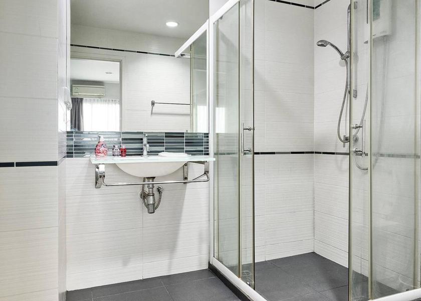 Chonburi Province Pattaya Deluxe One-Bedroom Apartment with City View