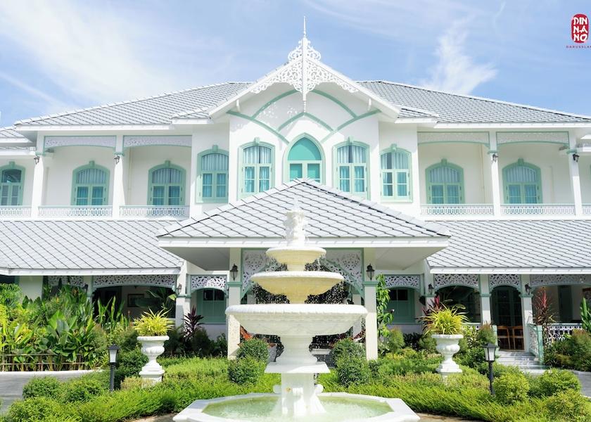 Krabi Province Khlong Thom Exterior detail