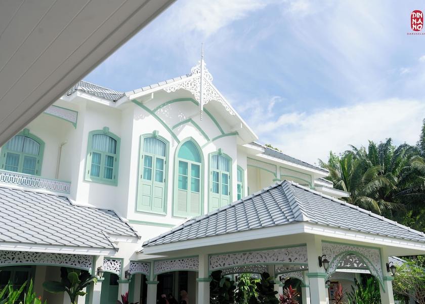Krabi Province Khlong Thom Exterior detail