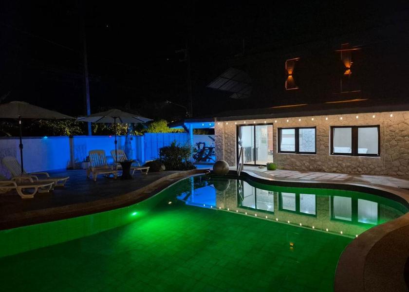 Phuket Province Choeng Thale Two-Bedroom Villa