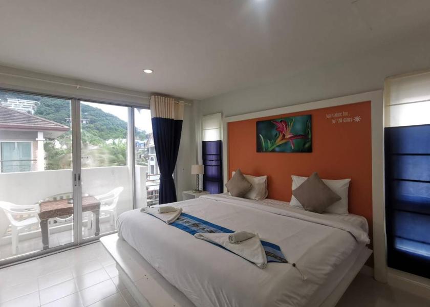 Phuket Province Karon Deluxe Room