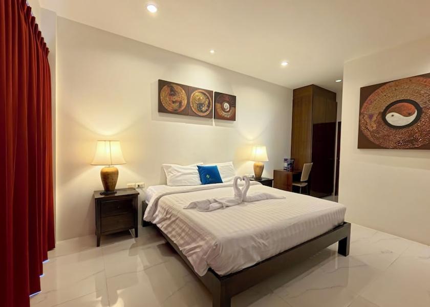 Phuket Province Chalong Room