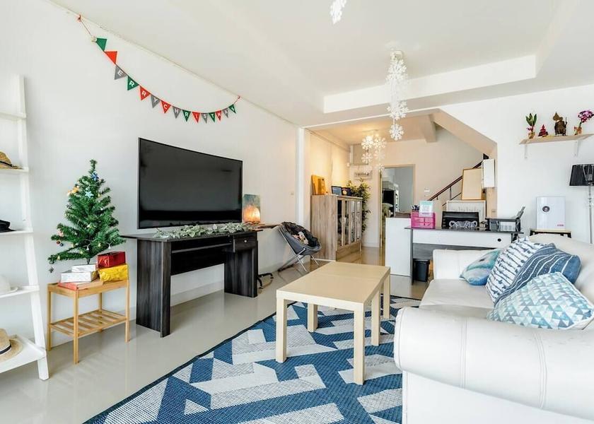 Phuket Province Si Sunthon Living area
