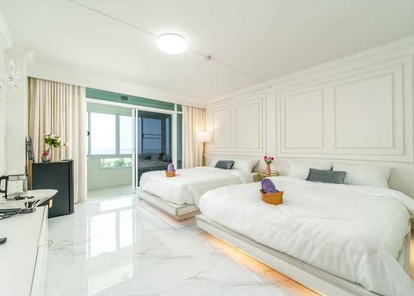 Chonburi Province Chonburi Deluxe Sea View Room with Twin Bed