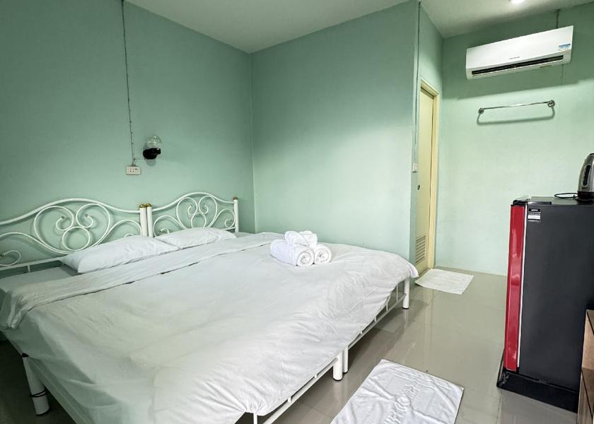 Ratchaburi Province Suan Phueng Garden View Room - King Bed