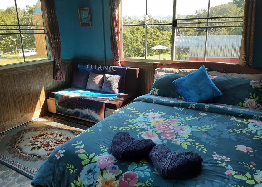 Ratchaburi Province Suan Phueng Queen Room with Garden View