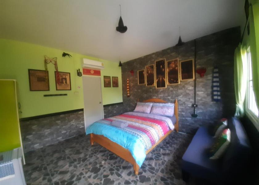 Ratchaburi Province Suan Phueng Queen Room with Garden View