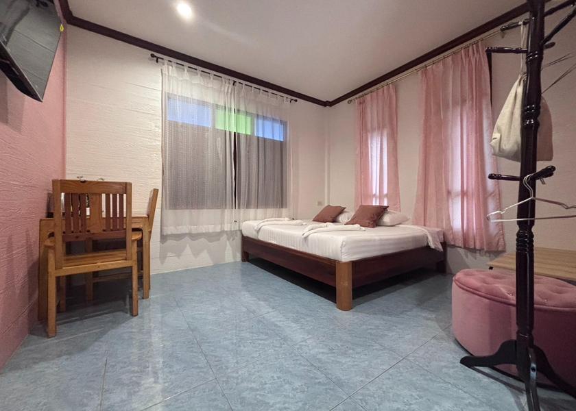 Samut Songkhram Amphawa Deluxe Room