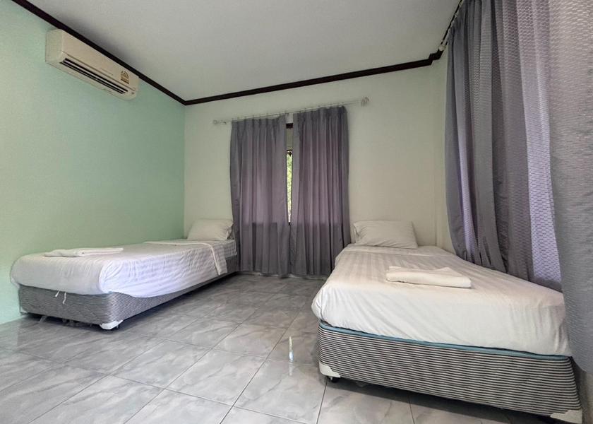 Samut Songkhram Amphawa Superior Room