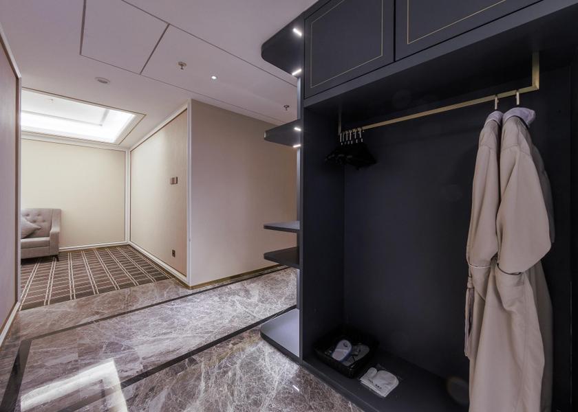 Fangshan James Joyce - Feifan Travel Suite