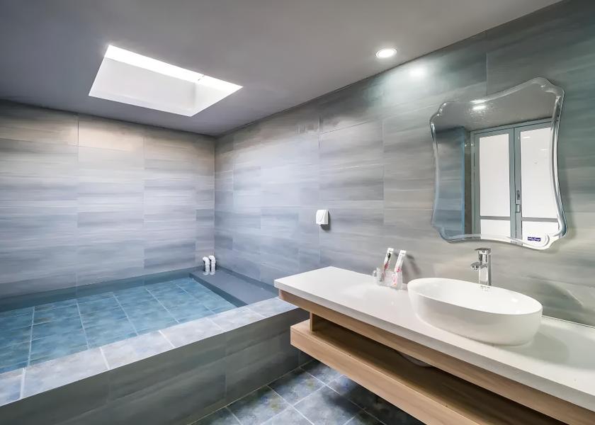  Fangshan GTR - Guest Room with One 1.8M Bed